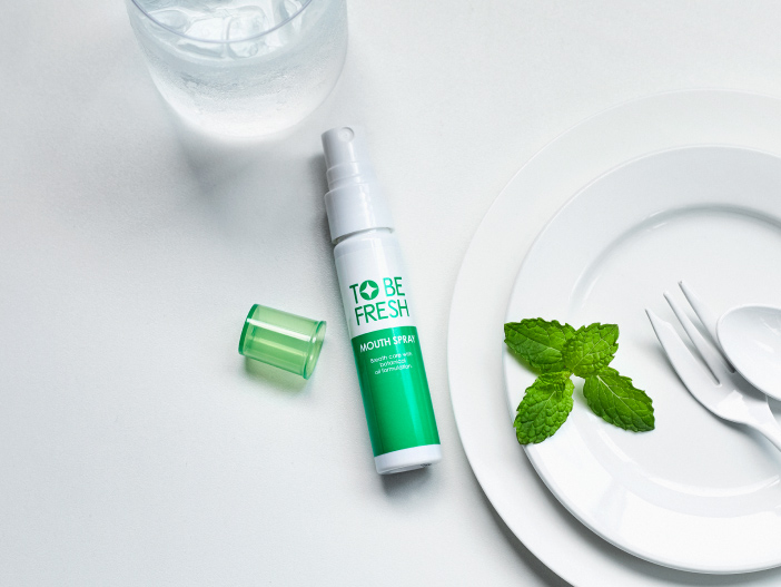 シュッと1秒　瞬間エチケット 薬用マウススプレー